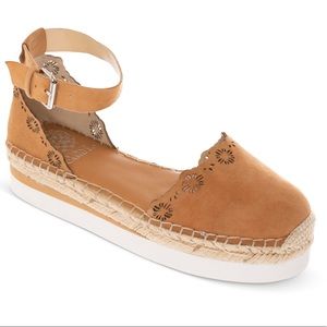 ✨NEW✨ VINCE CAMUTO Breshan Ankle Strap Espadrille Sandal
